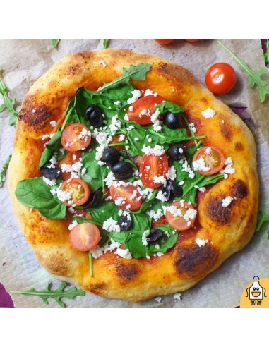 Pizza de Espinacas y Aceitunas Negras